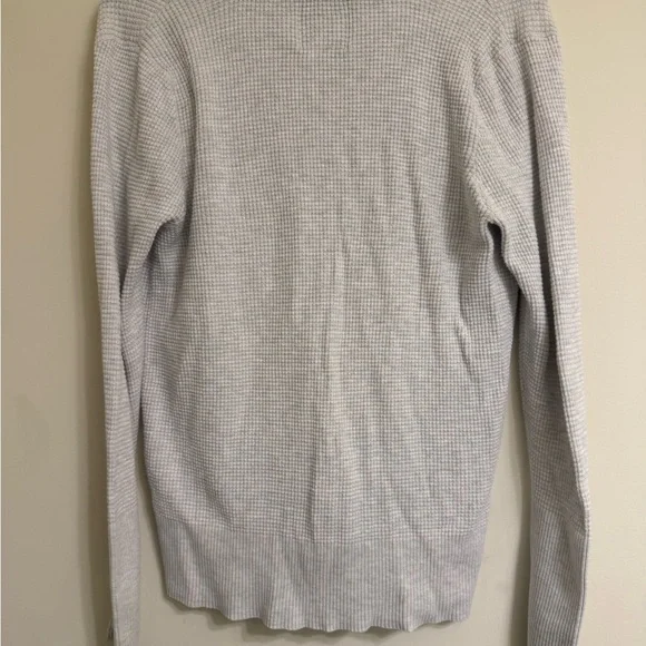 American Eagle Outfitters‎ Light Gray Cardigan - Picture 5 of 5